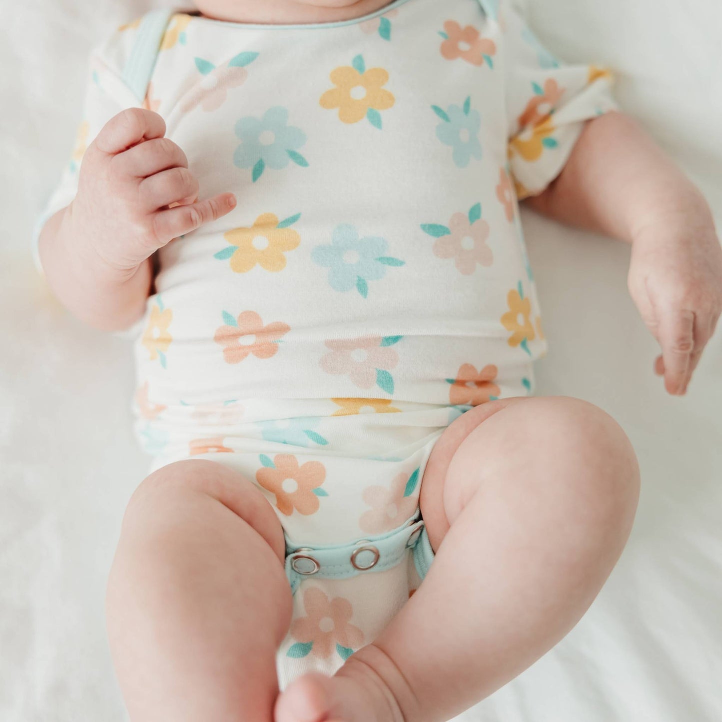 Short Sleeve Bodysuit - Daisy